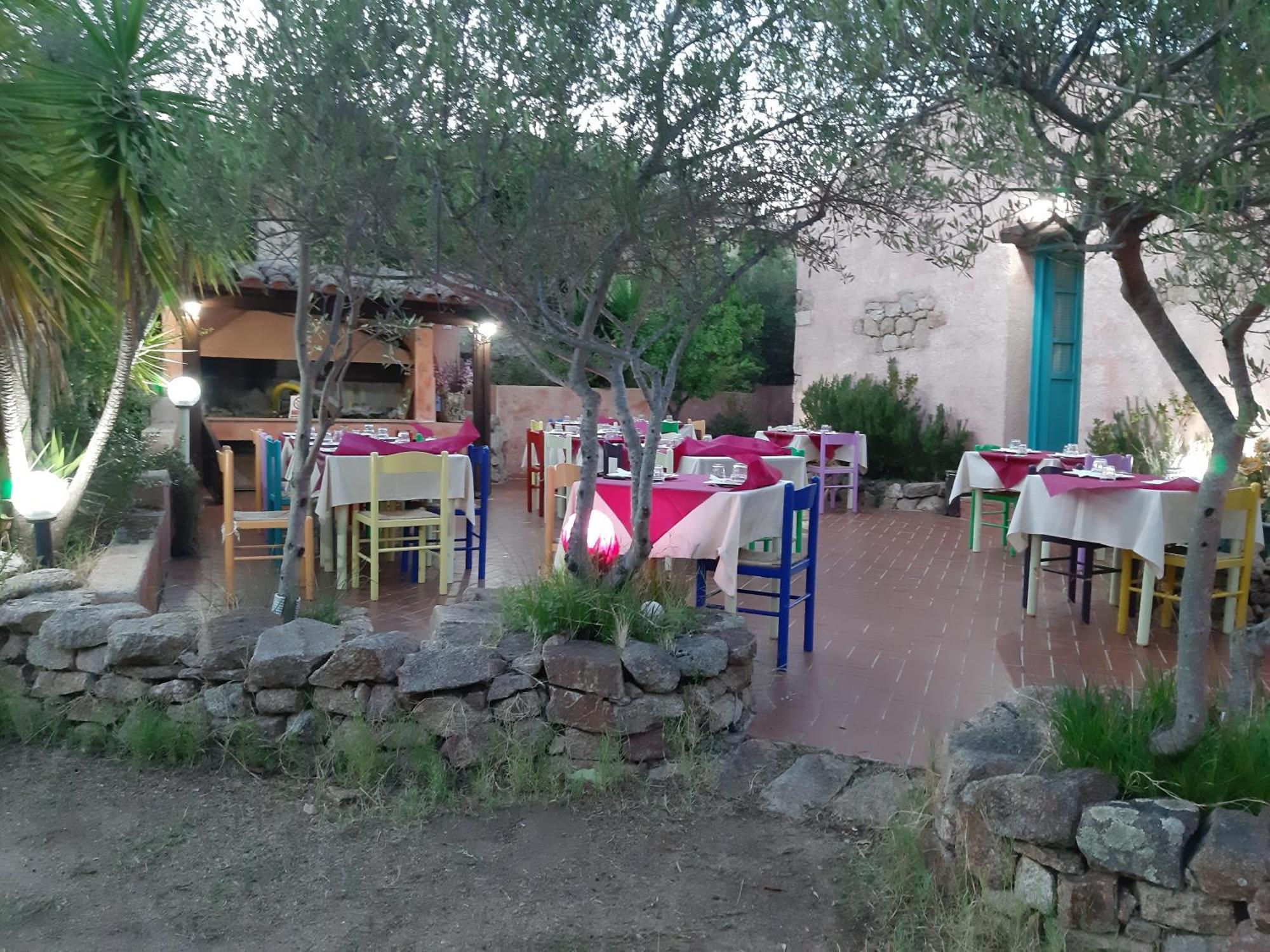 אולביה Agriturismo Agrisole מראה חיצוני תמונה